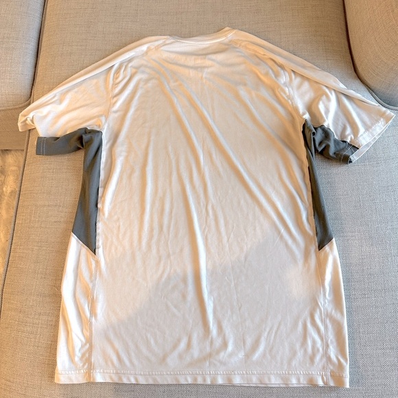 Nike Workout Tee - Picture 3 of 3